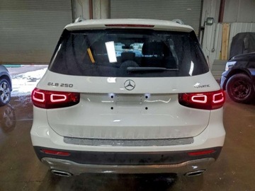 Mercedes GLB 2021 Mercedes-Benz GLB 250 4Matic 2021 2.0L 2.0 Benzyna 221KM, zdjęcie 2