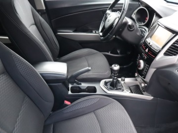  SsangYong Tivoli 1.6 e-XGi, Salon Polska, Navi, zdjęcie 8