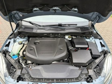 Volvo V40 II Hatchback Facelifting 2.0 D2 120KM 2016 Volvo V40 2.0 D2 Full LED Podgrzewane fotele, zdjęcie 34