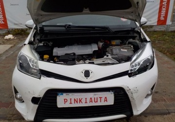 Toyota Yaris III Hatchback 5d Hybrid 100 74KM 2013 Toyota Yaris Okazja 1.5 Hybryda 75KM, zdjęcie 2