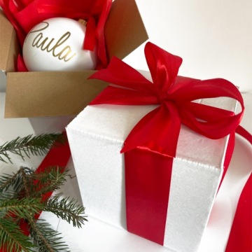 БОМБКА Первое Рождество вместе + инициалы для ёлки