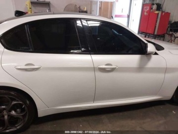 Alfa Romeo Giulia II 2019 Alfa Romeo Giulia 2019 Alfa Romeo Giulia Ti Sport AWD 2.0 Benzyna 280KM, zdjęcie 11