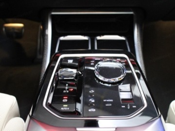 BMW Seria 7 G70 Sedan 3.0 40d 299KM 2026 BMW Seria 7 740d xDrive Sport Sedan 3.0 (299KM) 2026, zdjęcie 16