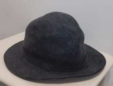 Reserved kapelusz szary wełna S