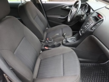 Opel Astra J Sedan 1.6 CDTI ecoFLEX 110KM 2015 Opel Astra 1.6 CDTI, Salon Polska, Klima, zdjęcie 8