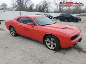 Dodge Challenger III 2015 Dodge Challenger 2015 DODGE CHALLENGER SXT 3.6 Benzyna 305KM