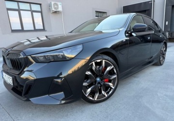 BMW Seria 5 G90-91 Sedan Plug-In 3.0 50e 489KM 2024 BMW Seria 5 salon PL FV VAT 23 pelne wyposazenie pakiety gwar i serw, zdjęcie 1