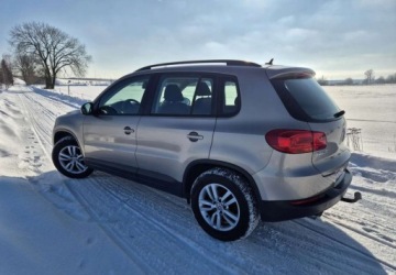Volkswagen Tiguan I SUV Facelifting 2.0 TDI CR DPF BlueMotion 140KM 2012 Volkswagen Tiguan Volkswagen Tiguan 2.0 TDI BlueMot TrendampFun 2.0 140KM, zdjęcie 4
