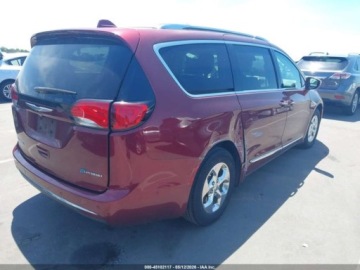 Chrysler Pacifica II 2018 Chrysler Pacifica Hybrid Limited 2018 3.6 Hybryda 260KM, zdjęcie 4