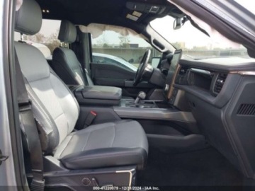 Ford 2022 Ford F150 2022 Ford F-150 Lightning Pro 4WD SuperCrew 5.5 Box Elektryczny, zdjęcie 8