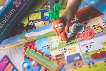 ЛАБОРАТОРИЯ 20 ИГР ОБРАЗОВАТЕЛЬНАЯ ИГРА-ПАЗЗЛ «КАРОТКА»