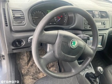 Skoda Fabia II Kombi Facelifting 1.6 TDI CR DPF 75KM 2011 Skoda Fabia 1.6 Diesel 75KM, zdjęcie 10