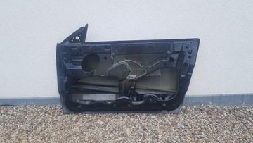 Правая дверь Ford Mustang V 05-09 года выпуска.