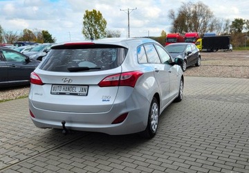 Hyundai i30 II Wagon 1.6 CRDi 110KM 2013 Hyundai i30 1,6 CRDI 110 KM Ksenon 6 Biegow 1.6 Diesel 110KM, zdjęcie 4