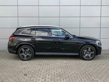Mercedes GLC C254/X254 2025 MERCEDES-BENZ GLC 200 d 4-Matic AMG Line 2.0 (163KM) 2025, zdjęcie 4