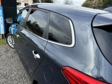 Kia Carens IV Minivan 1.7 VGT CRDi 141KM 2015 Kia Carens Navi/Kamera/ Pakiet Zimowy, zdjęcie 19