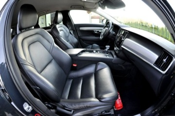 Volvo V90 II Kombi 2.0 D3 150KM 2017 Volvo V90 2,0 D3 150Km Full Led Skóra Grzana, zdjęcie 30