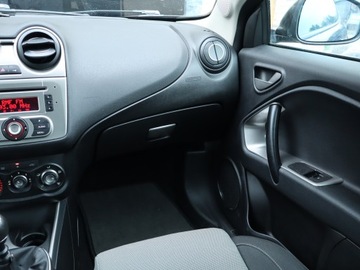 Alfa Romeo MiTo Hatchback 3d 1.4 MultiAir 16v 105KM 2010 Alfa Romeo MiTo 1.4 MultiAir, Klima,ALU, zdjęcie 7