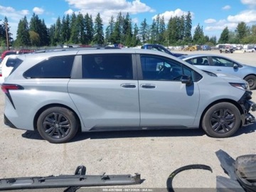 Toyota Sienna III 2025 Toyota Sienna xse, 2025r., 4x4, 2.5L 2.5 Benzyna 245KM, zdjęcie 4