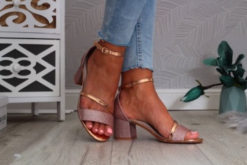 ЭЛЕГАНТНЫЕ ЖЕНСКИЕ САНДАЛИИ НА КАБЛУКЕ СТИЛЬНЫЕ