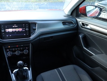 Volkswagen T-Roc I SUV 1.5 TSI ACT 150KM 2019 VW T-Roc 1.5 TSI, Salon Polska, Klima, zdjęcie 7