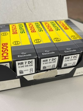 Świeca zapłonowa Bosch super HR7 DC 0242235538 0,6mm