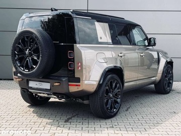 Land Rover Defender IV (L663) 2025 Land Rover Defender Land Rover Defender 4.4 P635 V8 mHEV Octa 4.4 Hybryda, zdjęcie 12