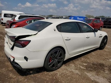 Maserati Quattroporte II 2022 Maserati Quattroporte Modena 2022 3.0l 3.0 Benzyna 424KM, zdjęcie 3