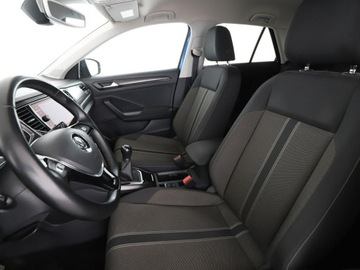 Volkswagen T-Roc I SUV 1.5 TSI ACT 150KM 2018 Volkswagen T-Roc navi klima auto grzane fotele, zdjęcie 12