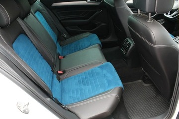 Volkswagen Passat B8 Variant Facelifting 2.0 TDI SCR 150KM 2022 Volkswagen Passat ELEGANCE 2.0 TDI DSG Salon PL GWARANCJA SelectCar+ FV 23%, zdjęcie 17