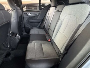 Volvo XC40 Crossover Facelifting 2.0 B3 163KM 2025 VOLVO XC40 B3 Core Suv 2.0 (163KM) 2025, zdjęcie 9