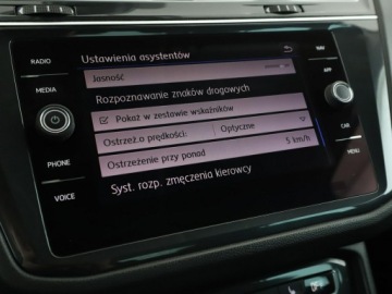 Volkswagen Tiguan II SUV 2.0 TDI 150KM 2018 Volkswagen Tiguan 2.0 TDI Automat 4Motion Highline, zdjęcie 28