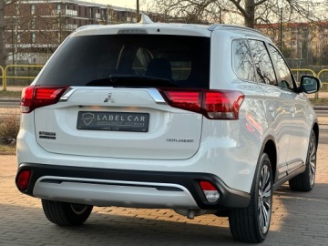 Mitsubishi Outlander III SUV Facelifting 2017 2.0 150KM 2019 MITSUBISHI OUTLANDER 2019*2.0 MIVEC 150 KM*DIAMANT *KAMERA*LED*AUTOMAT*ASO, zdjęcie 14