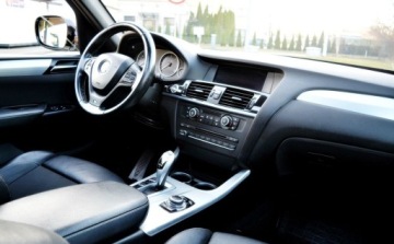 BMW X3 F25 SUV 2.0 20d 184KM 2014 BMW X3 M-pakiet, XDrive, Panorama, Automat, Kamera cofania 2.0 Diesel 184KM, zdjęcie 19