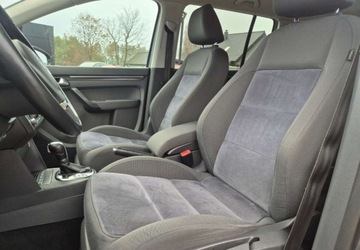 Volkswagen Touran II 2.0 TDI 170KM 2011 Volkswagen Touran 2,0 170KM Automat DSG Highline Navi Kamera PDC 2.0 Diesel, zdjęcie 6