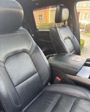Dodge Ram V 2019 Dodge RAM Dodge RAM IV ZadbanyNiski przebieg 3.0 Diesel 244KM, zdjęcie 8