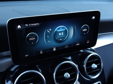 Mercedes GLC C253 SUV Facelifting 2.0 220d 194KM 2022 Mercedes GLC GLC 220 d 4MATIC, Salon Polska, zdjęcie 12