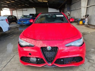 Alfa Romeo Giulia II Sedan Facelifting 2.0 Turbo 280KM 2020 Alfa Romeo Giulia 2020 r.,2,0L TI 2.0 Benzyna 280KM, zdjęcie 1