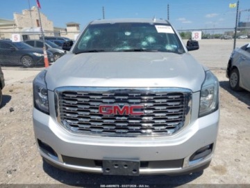  GMC Yukon 2018r., 4x4, 6.2L 6.2 Benzyna 420KM, zdjęcie 6