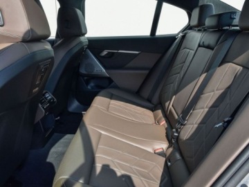 BMW Seria 5 G90-91 Touring 2.0 520d 197KM 2025 BMW Seria 5 BMW 520d xDrive Limuzyna 2.0 Diesel 197KM, zdjęcie 38