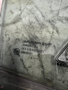 KIA VENGA 2013 SKLO (OKNO) DVEŘE PRAVÁ PŘEDNÍ