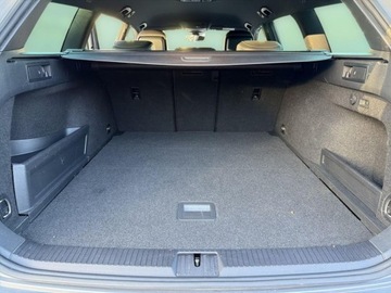 Volkswagen Passat B8 Variant Facelifting 2.0 TDI SCR 200KM 2022 Volkswagen Passat R-Line 4Mot. HarmanKardon LED Matrix Hak Kamera Cofania, zdjęcie 36