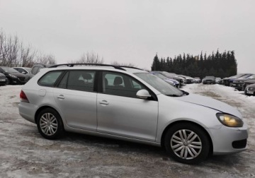 Volkswagen Golf VI Variant 1.6 TDI-CR DPF BlueMotion 105KM 2012 Volkswagen Golf 2012r, SALON POLSKA. 1.6 TDI. Lekko uszkodzony przod. Jezd, zdjęcie 15