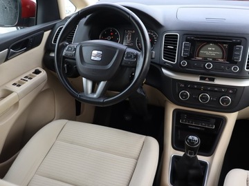 Seat Alhambra II (7N) Van 2.0 TDI 140KM 2014 Seat Alhambra 2.0 TDI, 7 miejsc, Navi, Xenon, zdjęcie 6