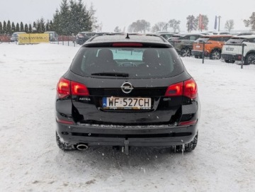 Opel Astra J Sports Tourer 2.0 CDTI ECOTEC 160KM 2010 Opel Astra Klima Navi Tempomat Serwis Gwarancja 2.0 Diesel 160KM, zdjęcie 11