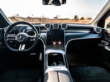 Mercedes GLC C254/X254 SUV 2.0 200d 163KM 2025 GLC Coupe 200 d 4-Matic AMG Line 2.0 (163KM) 2025, zdjęcie 11