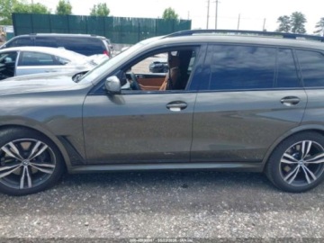 BMW X7 2025 BMW X7 2025 BMW X7 XDRIVE40I 3.0 Benzyna 375KM, zdjęcie 11