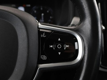 Volvo V90 II Kombi 2.0 D4 190KM 2016 Volvo V90 FV23% Inscription D4 AWD automat skóra, zdjęcie 29