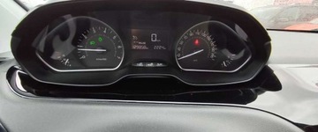 Peugeot 208 I Hatchback 5d Facelifting 1.2 PureTech 82KM 2016 Peugeot 208 Peugeot 208 1.2 PureTech Allure 1.2 Benzyna 82KM, zdjęcie 12
