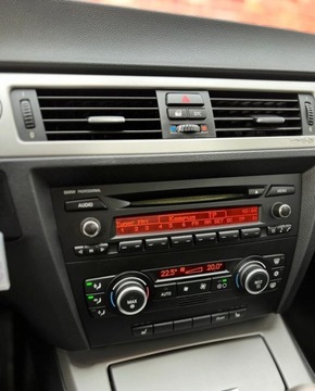 BMW Seria 3 E90-91-92-93 Touring E91 2.0 318i 143KM 2008 BMW Seria 3 Klima Alu Grzane Fotele Gwarancja w cenie Warszawa VRRL 2.0, zdjęcie 19